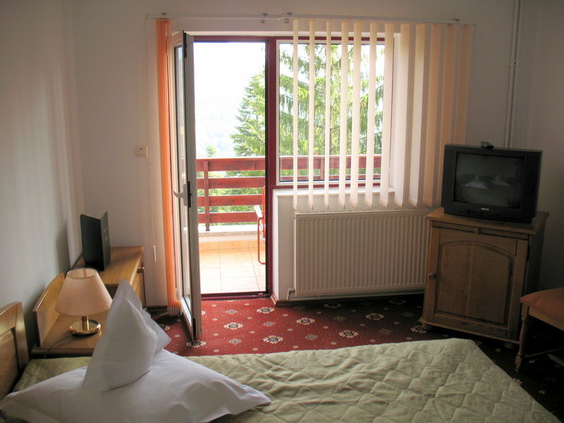Vila Carina Paraul Rece Exteriör bild